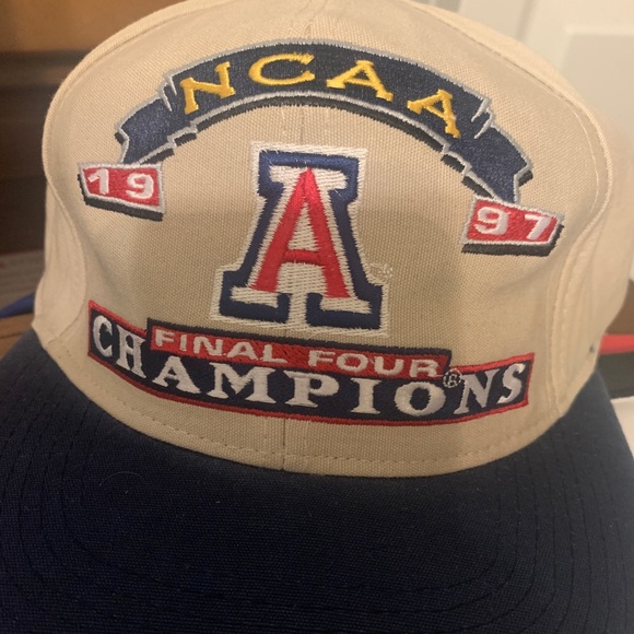 Vintage 997 University Of Arizona Ncaa 
